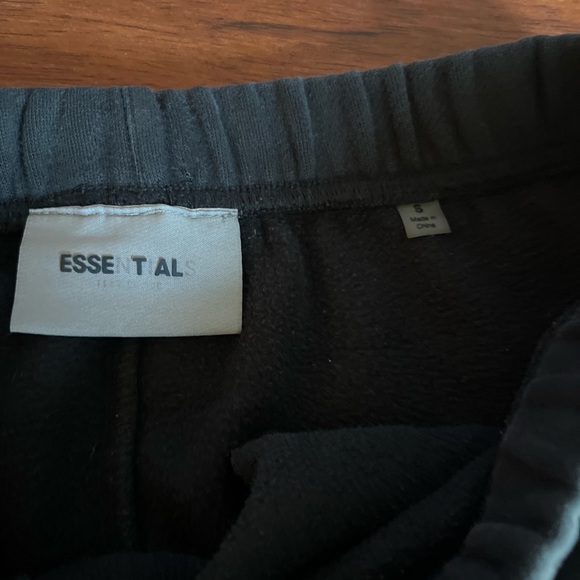 FOG Essentials Sweatpants ( 2019 ) - Picture 4 of 5